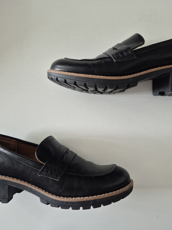 Shoes - Classic Black Leather Penny Loafers